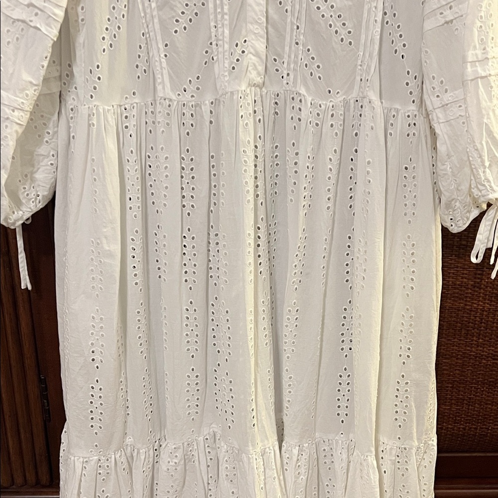 Caslon Elegant White Eyelet Dress - Picture 7 of 10